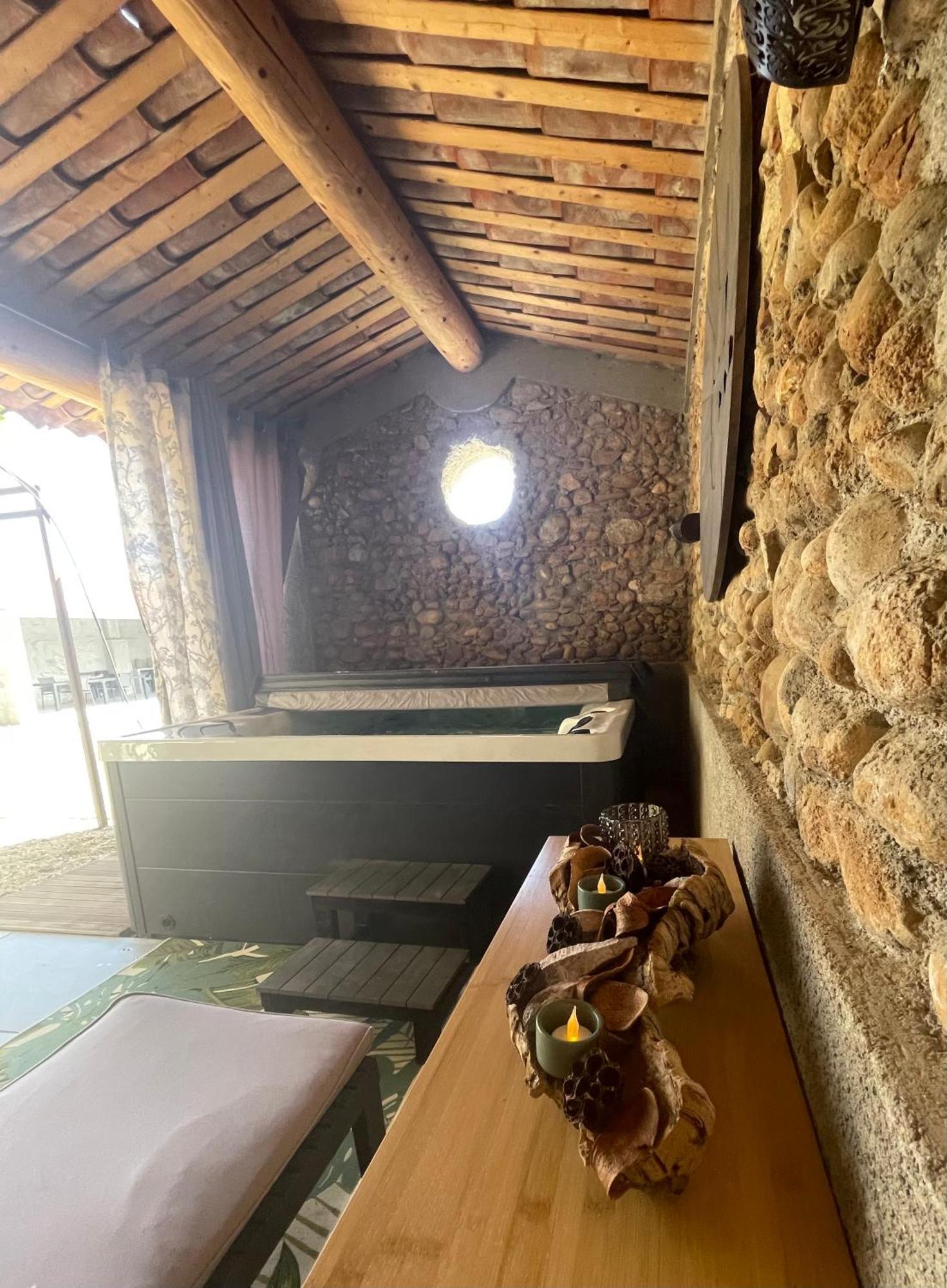 Les Mazets Du Pas Hotel Gréoux-les-Bains Buitenkant foto